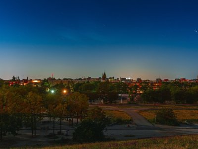 mauerpark-in-the-night-with-cityscape-in-the-backg-2026-01-09-13-13-29-utc